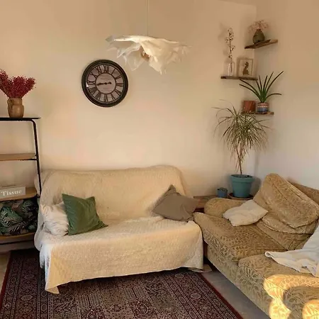 Apartment Spacieux Et Calme, Proche Centre Et Gare, Wifi *